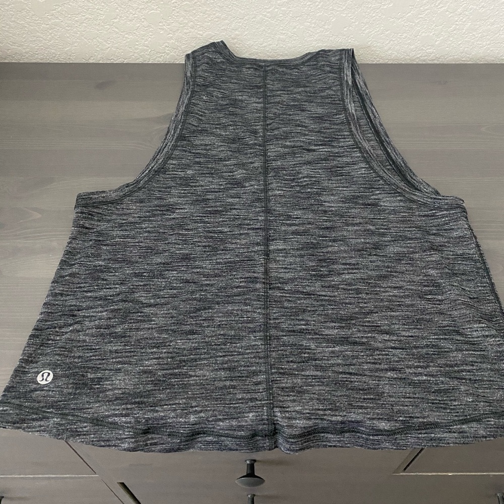 Lululemon Size 6 Tank Top